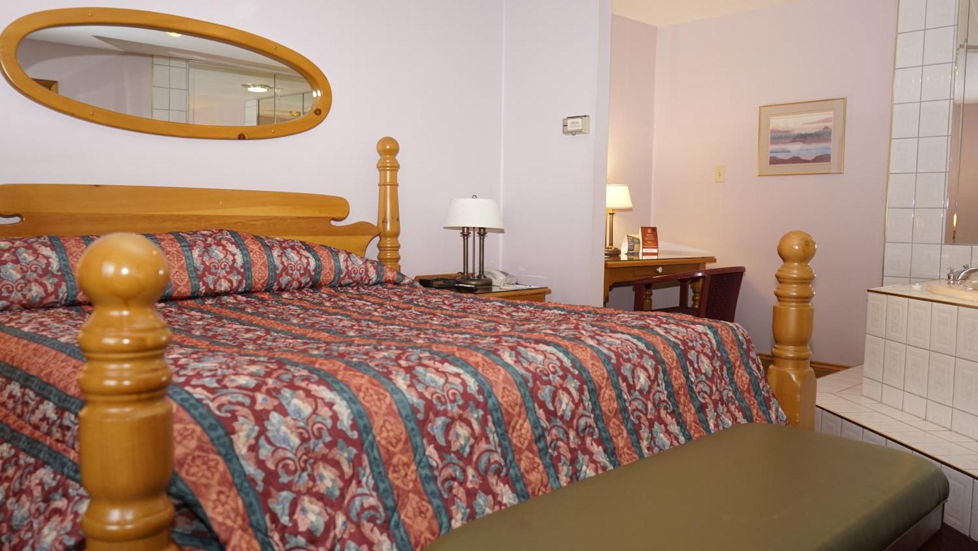 Mcintosh Country Inn & Conference Centre Morrisburg Exterior foto